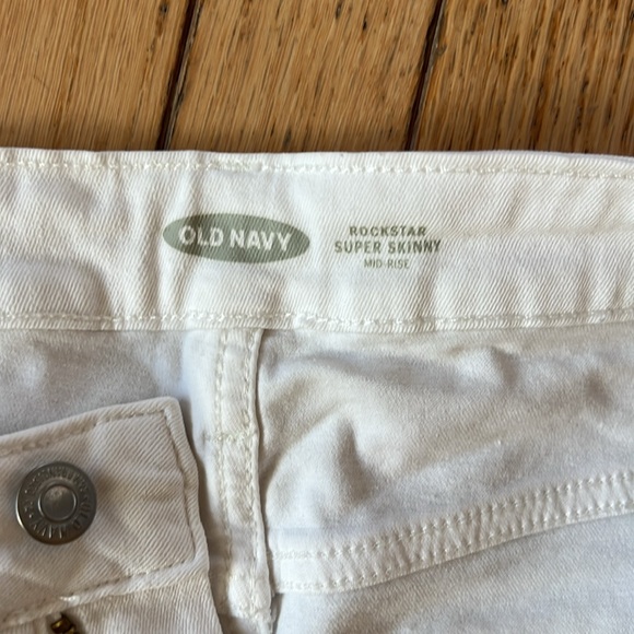 Old navy 🤍 ROCKSTAR tall - Picture 4 of 5